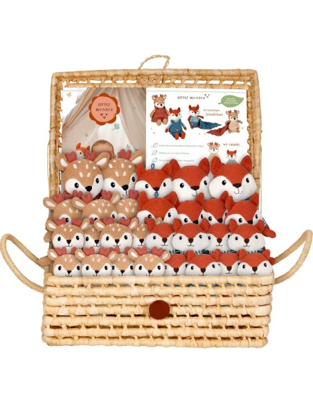 Toonbankdisplay gevuld met 28 knuffels vos en ree