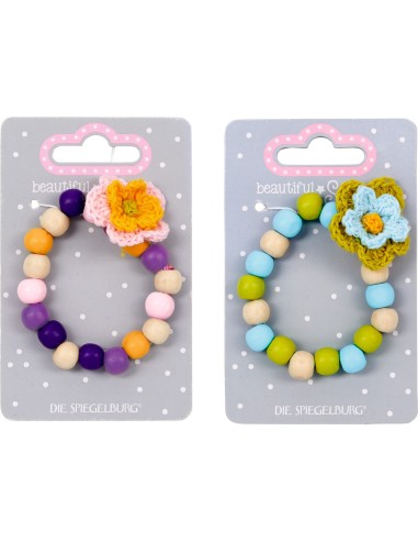 Houten armband met bloemen